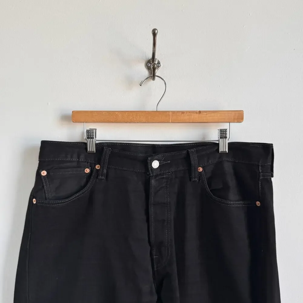 Levi's 501 Straight Leg Men's Jeans with Button Fly - Picture 2 of 10